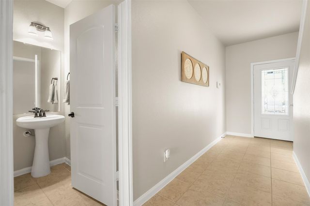 1548 Treeta TRL, Kyle, TX 78640