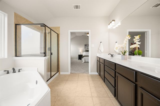 1548 Treeta TRL, Kyle, TX 78640