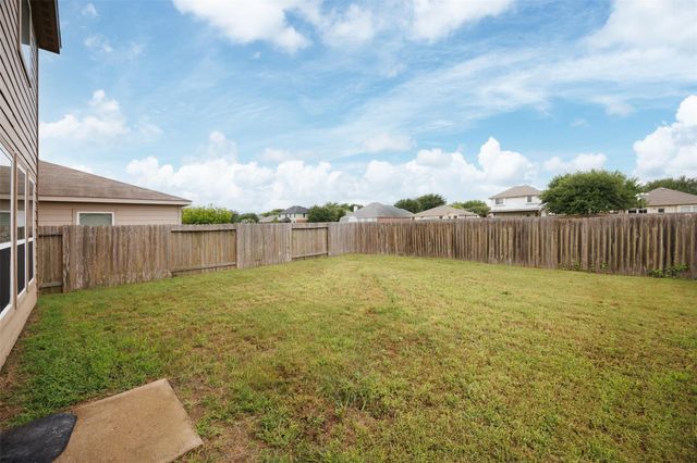 1548 Treeta TRL, Kyle, TX 78640