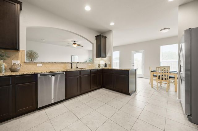 1548 Treeta TRL, Kyle, TX 78640