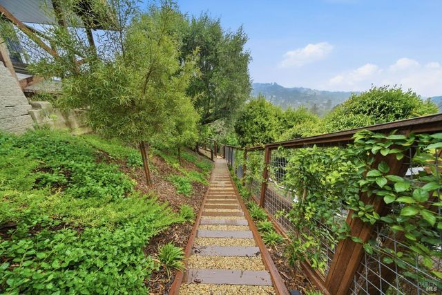 439 Molino Ave, Mill Valley, CA 94941
