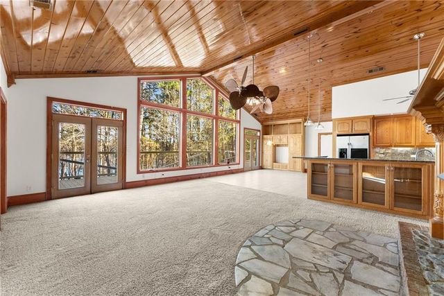 287 Spring Branch Circle, Toccoa, GA 30577