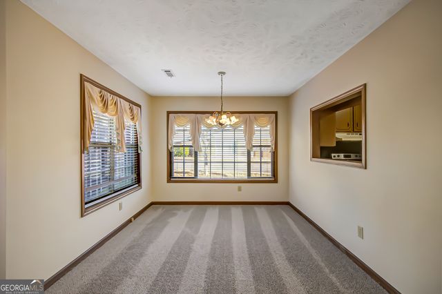 180 Monmouth Drive, Fayetteville, GA 30214