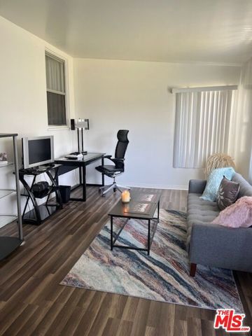 1944 W 108th Street, Los Angeles, CA 90047