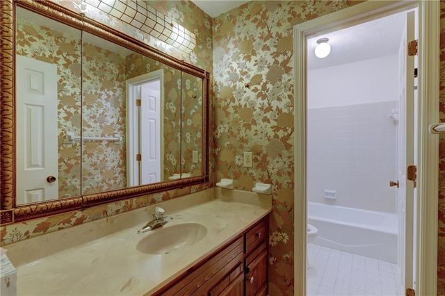 2737 Hearthstone Circle, Marietta, GA 30062