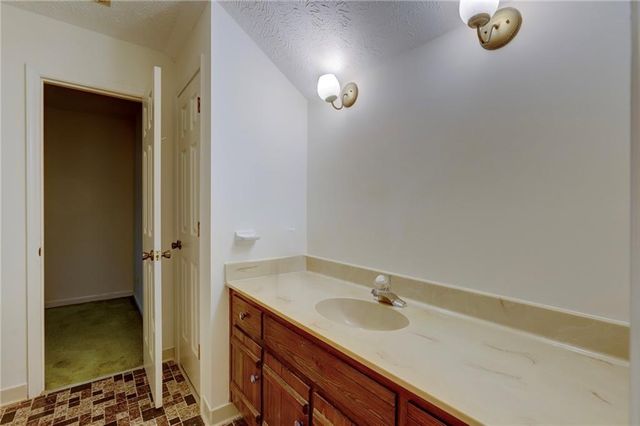 2737 Hearthstone Circle, Marietta, GA 30062