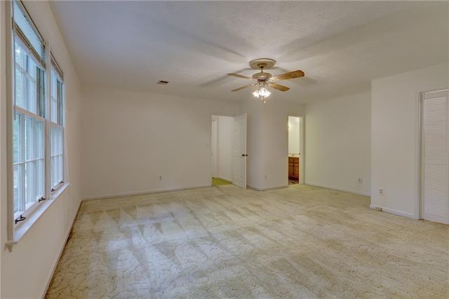 2737 Hearthstone Circle, Marietta, GA 30062