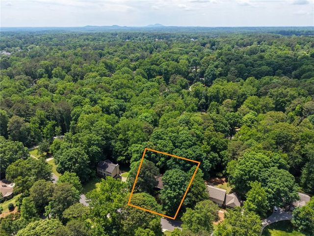 2737 Hearthstone Circle, Marietta, GA 30062
