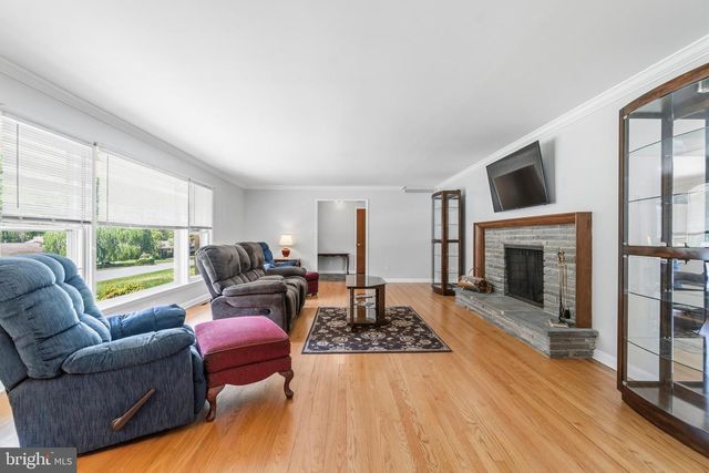 1146 GYPSY LN E, Baltimore, MD 21286