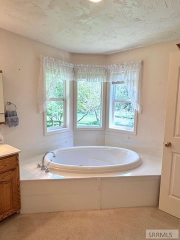 486 N 4154 E, Rigby, ID 83442