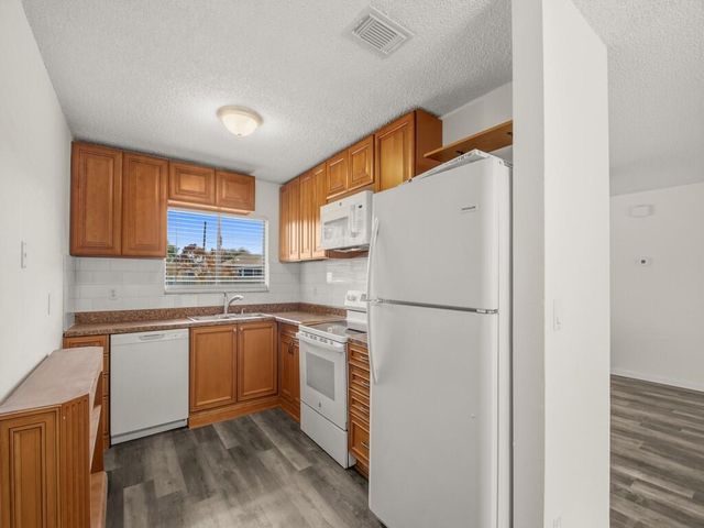 2317 SE Gillette Avenue, Port St. Lucie, Port St Lucie, FL 34952