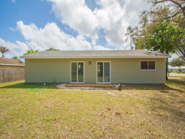 2317 SE Gillette Avenue, Port St. Lucie, Port St Lucie, FL 34952