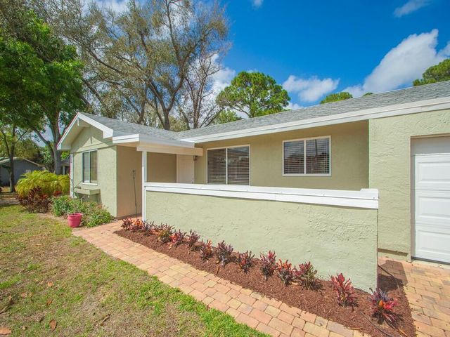 2317 SE Gillette Avenue, Port St. Lucie, Port St Lucie, FL 34952