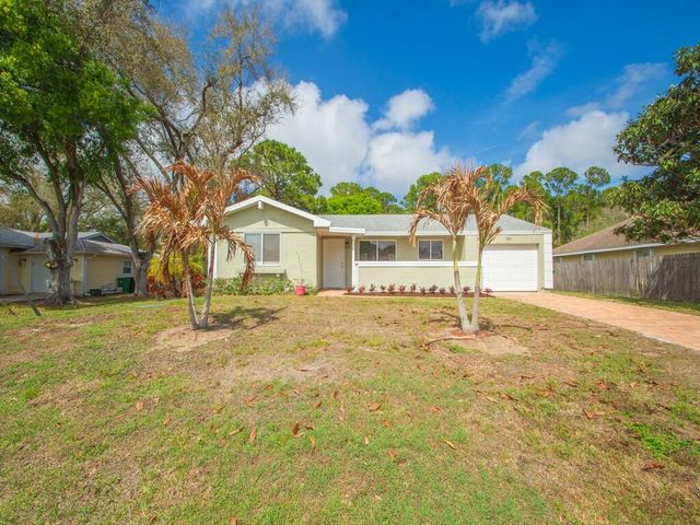 2317 SE Gillette Avenue, Port St. Lucie, Port St Lucie, FL 34952