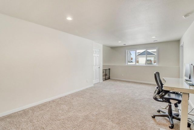 1154 60th Avenue W, West Fargo, ND 58078