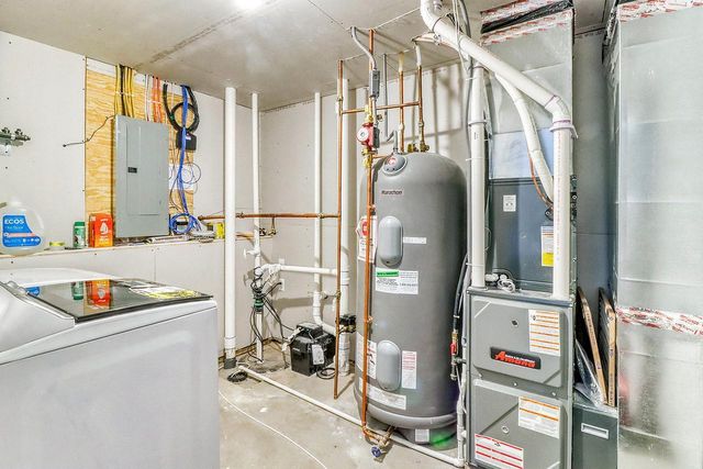 1154 60th Avenue W, West Fargo, ND 58078