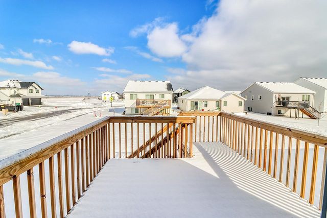 1154 60th Avenue W, West Fargo, ND 58078