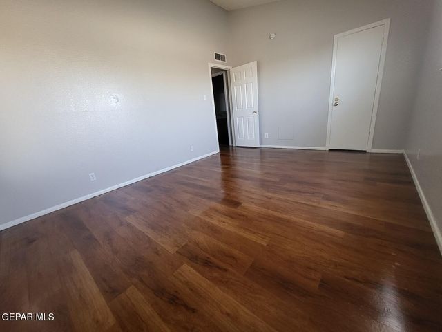 5209 Carousel Drive 6, El Paso, TX 79912