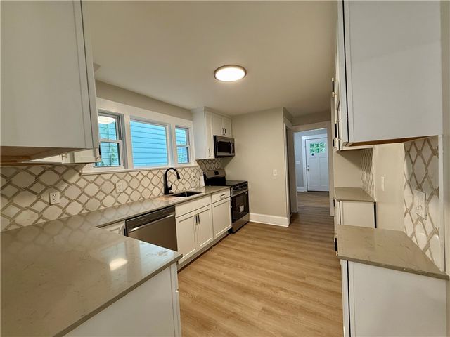 96 Delamaine Drive, Rochester, NY 14621