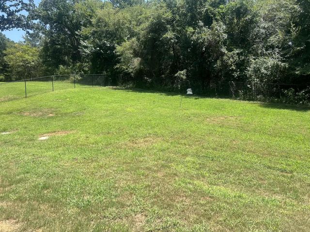 20851 Lakeview Drive, Flint, TX 75762