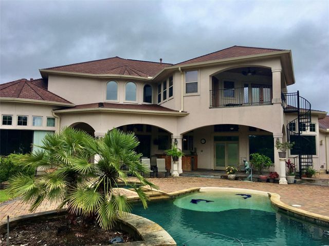 6719 Spring Cypress Road, Spring, TX 77379