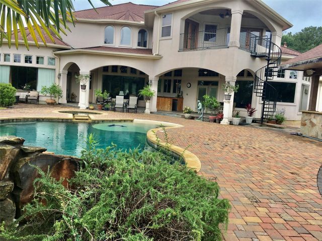 6719 Spring Cypress Road, Spring, TX 77379