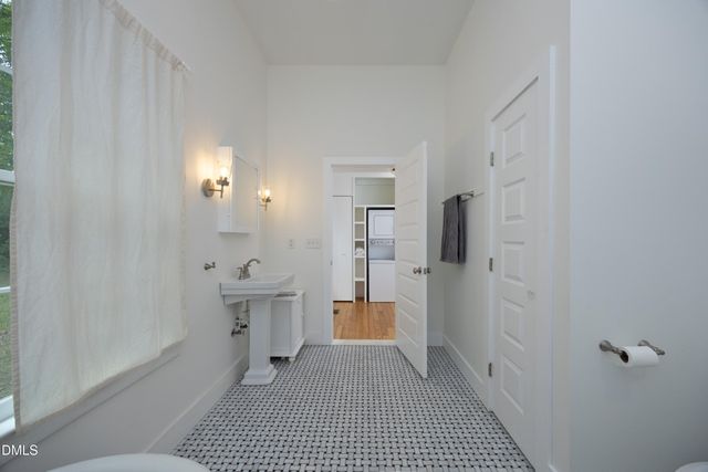 1702 E Main Street, Durham, NC 27703