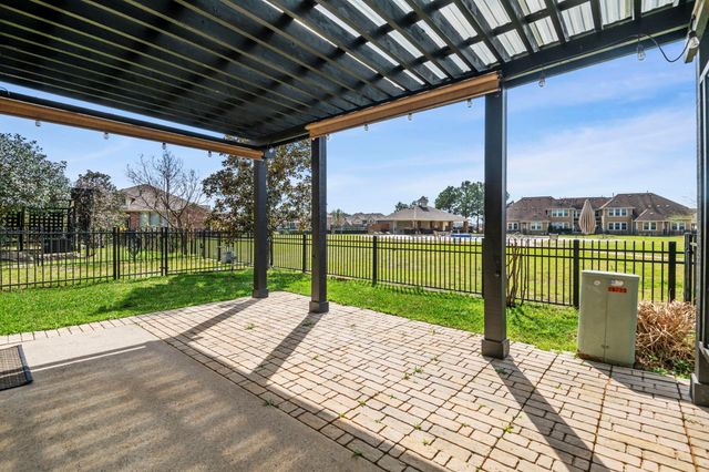 18723 Cypress Loch Drive, Spring, TX 77379