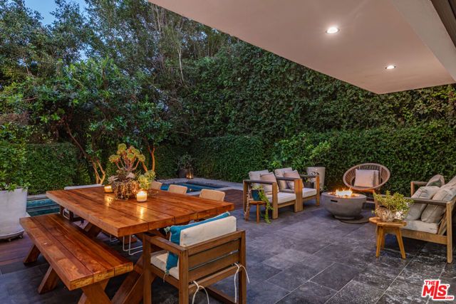3240 Shelby Drive, Los Angeles, CA 90034