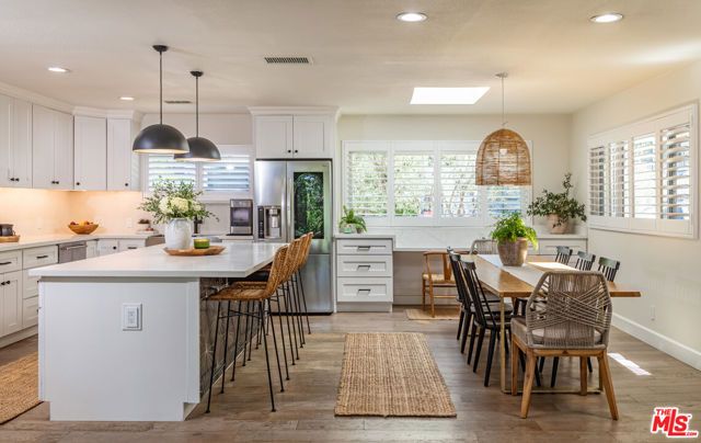 3240 Shelby Drive, Los Angeles, CA 90034