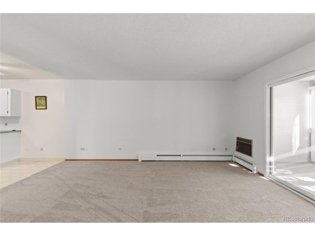 750 S Clinton St 2B, Denver, CO 80247