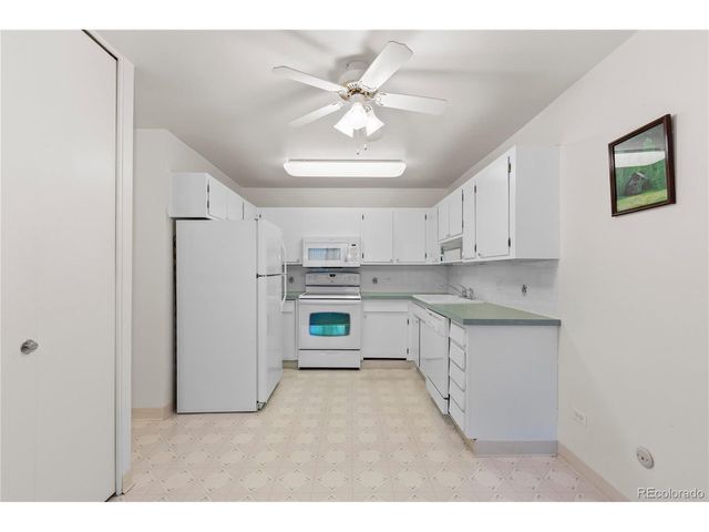 750 S Clinton St 2B, Denver, CO 80247