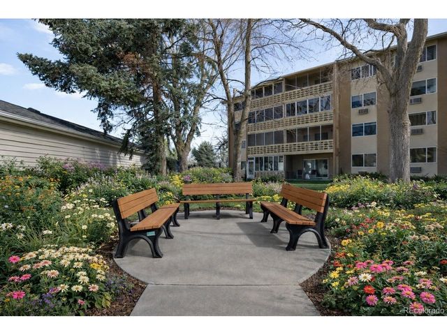 750 S Clinton St 2B, Denver, CO 80247