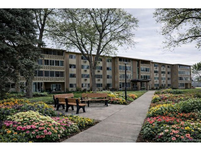 750 S Clinton St 2B, Denver, CO 80247