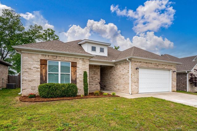 1535 Blue Lucerne Drive, Conway, AR 72034