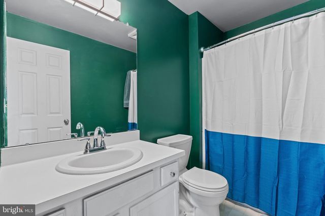 205 VILLAGE SPRING LN, Reinholds, PA 17569