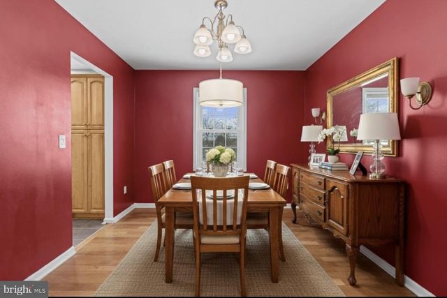 205 VILLAGE SPRING LN, Reinholds, PA 17569