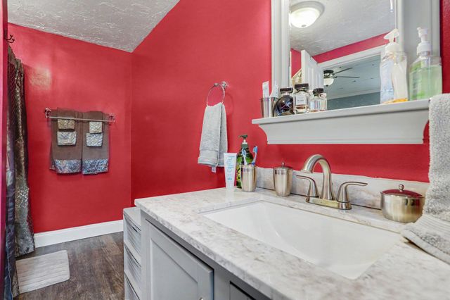 37 HIGH STREET, Stewartstown, PA 17363