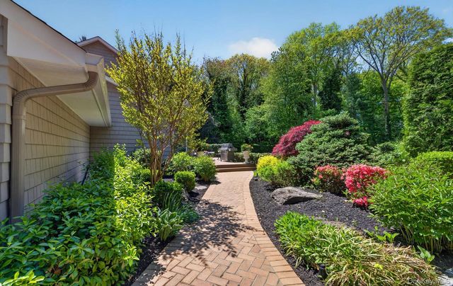 30 Orchard Drive, Woodbury, NY 11797
