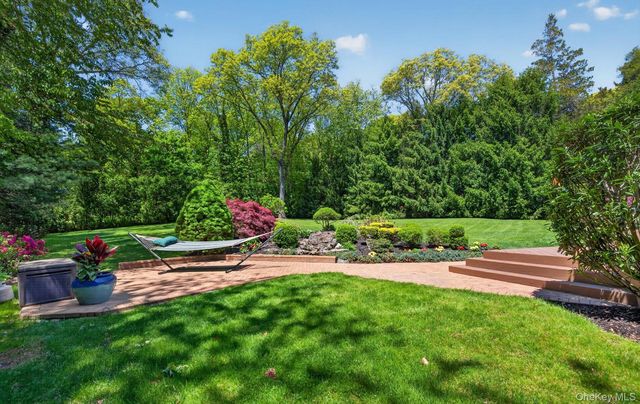 30 Orchard Drive, Woodbury, NY 11797