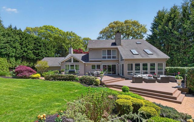 30 Orchard Drive, Woodbury, NY 11797