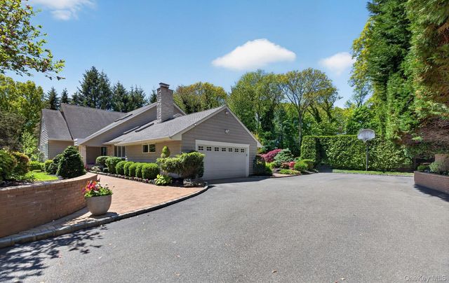 30 Orchard Drive, Woodbury, NY 11797