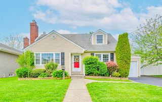 1652 Baker Avenue, Merrick, NY 11566
