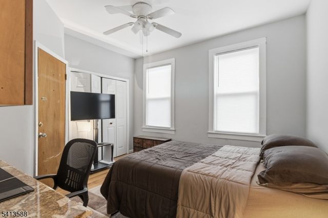 742 Avenue A, Bayonne City, NJ 07002