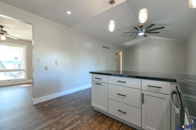 2610 Surrey Court, Lincoln, NE 68512