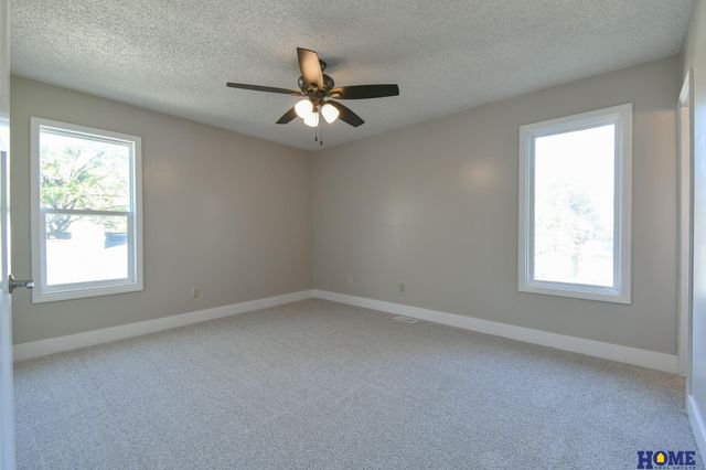 2610 Surrey Court, Lincoln, NE 68512