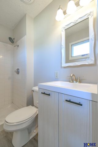 2610 Surrey Court, Lincoln, NE 68512