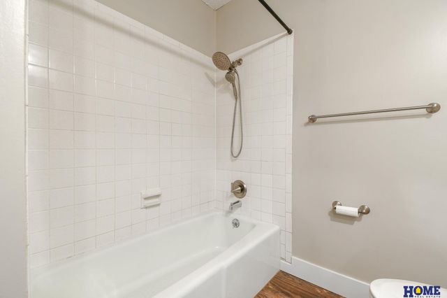 2610 Surrey Court, Lincoln, NE 68512