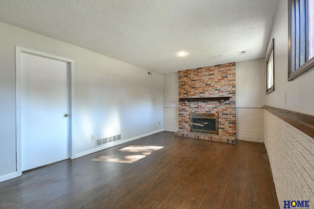 2610 Surrey Court, Lincoln, NE 68512