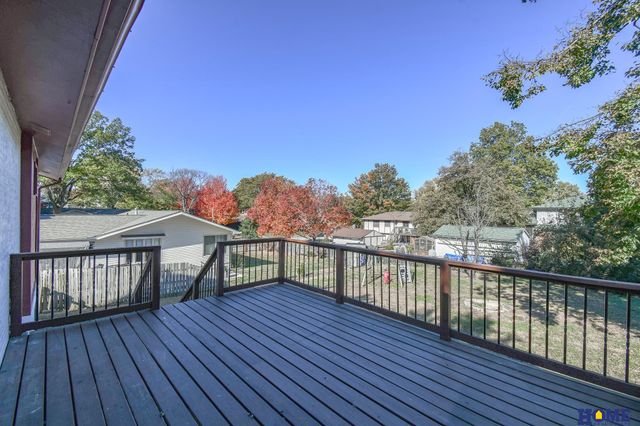 2610 Surrey Court, Lincoln, NE 68512